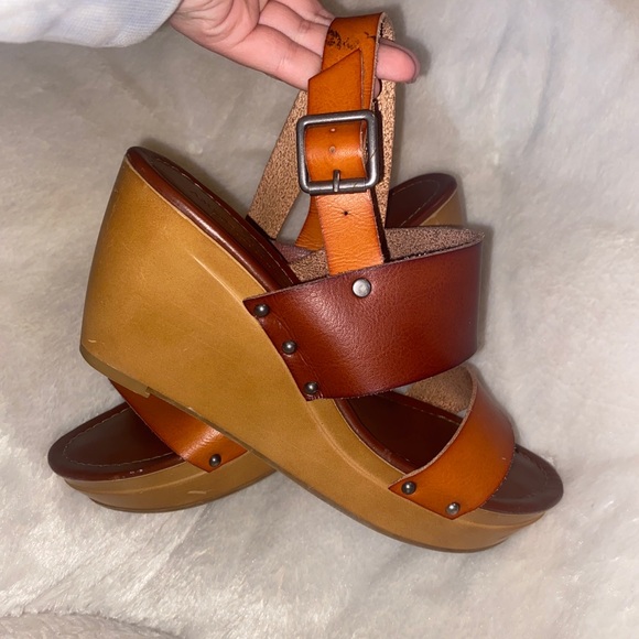 American Eagle Outfitters Shoes - American Eagle wedges BOHO style